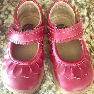 Livi & Luca size 6 Ruched Ruffle Mary Jane in RED